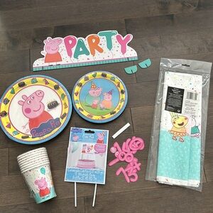NICKELODEON Peppa Pig Kids Birthday Decorations Supplies, Party Decor Child